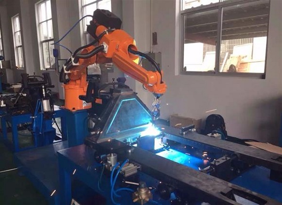 不锈钢制品管出产重点——焊接