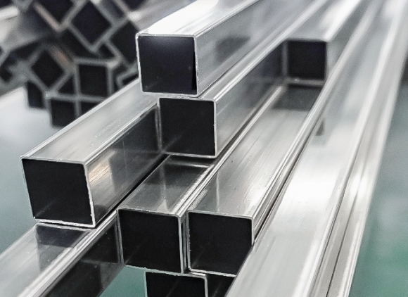 304不锈钢管表表刮伤的原因