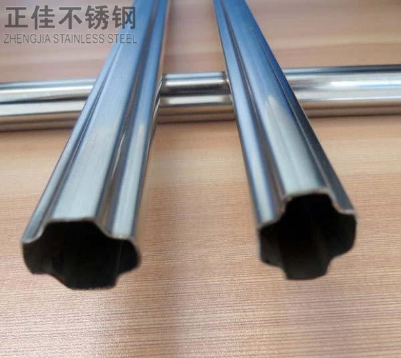 装璜不锈钢梅花管